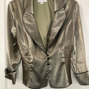 Gold satin look jacket trimmed in black.  Great for holidays🎉